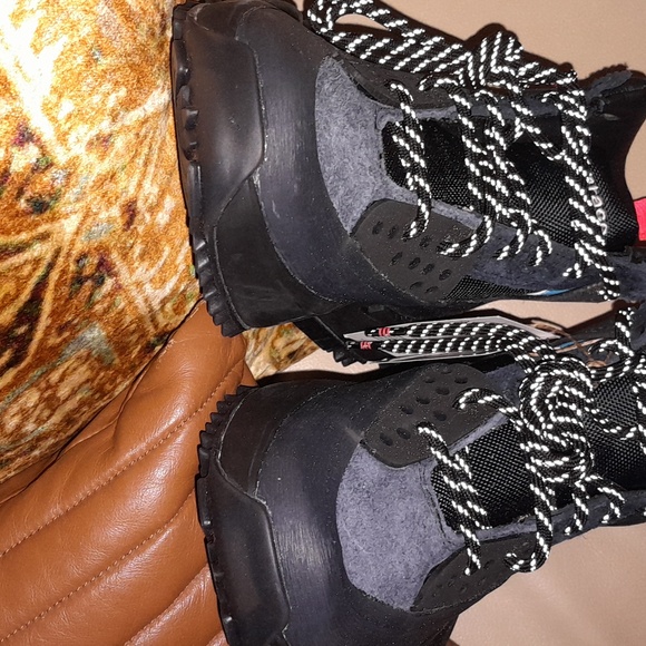 🌺ADIDAS HUMANRACE Sneakers - Picture 5 of 11